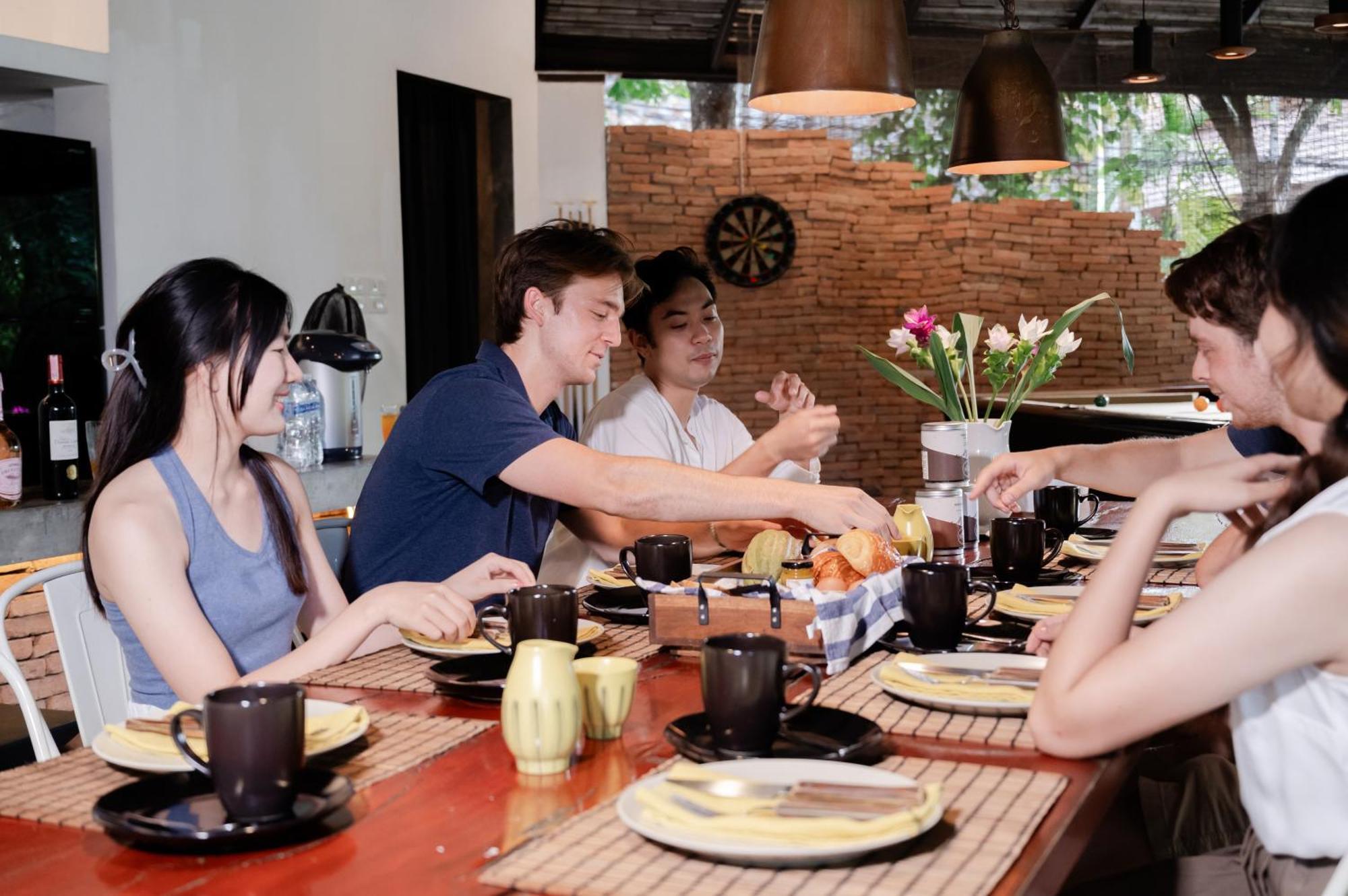 Tolani Southgate Villa Chiang Mai Exteriör bild